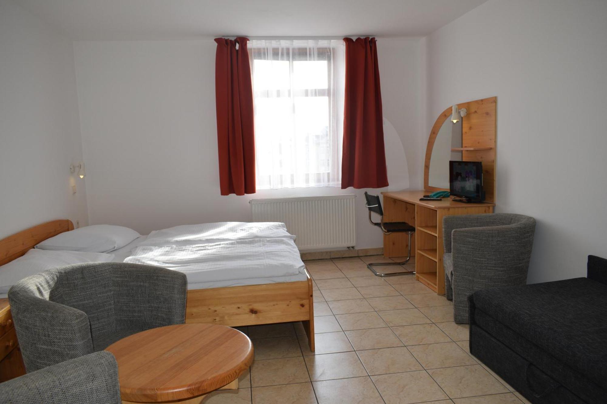Hotel Praha Broumov Eksteriør bilde